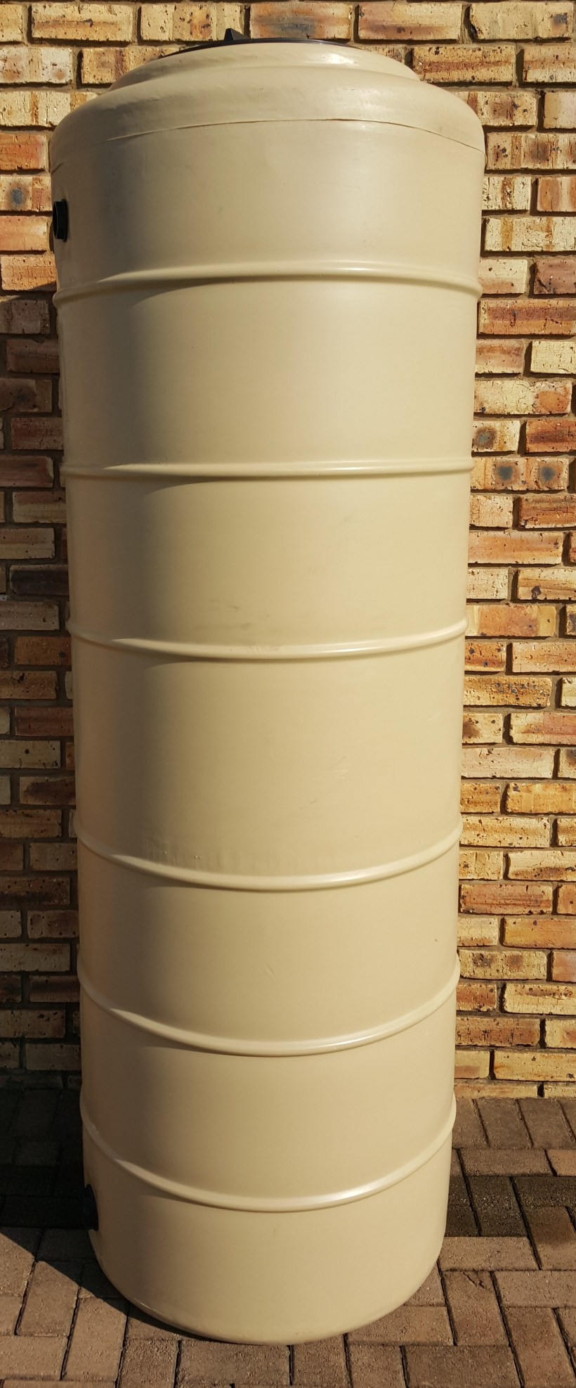 850L Makoro Water Tank